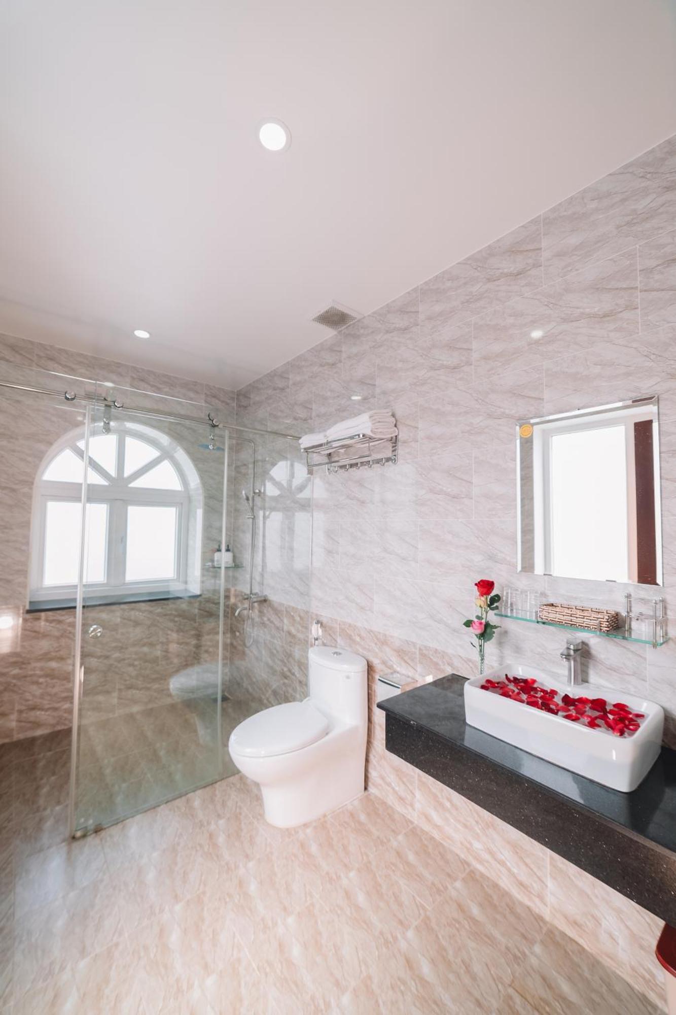 Anh Duc Hotel Da Lat City Eksteriør billede